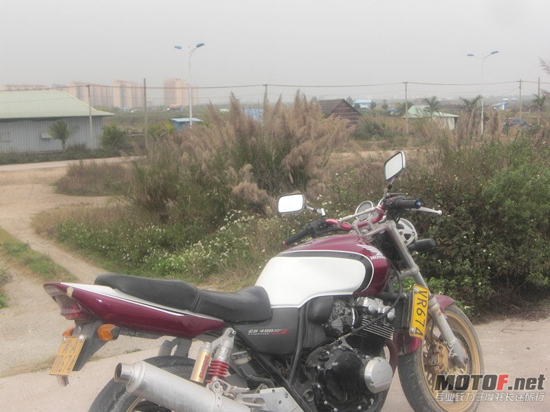 摩托车