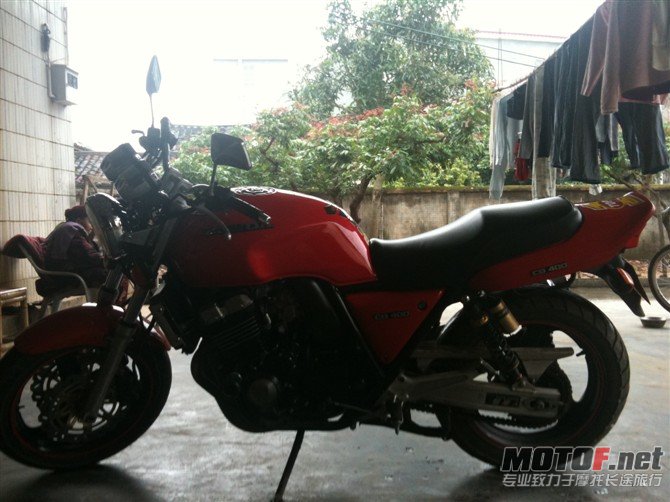 cb400
