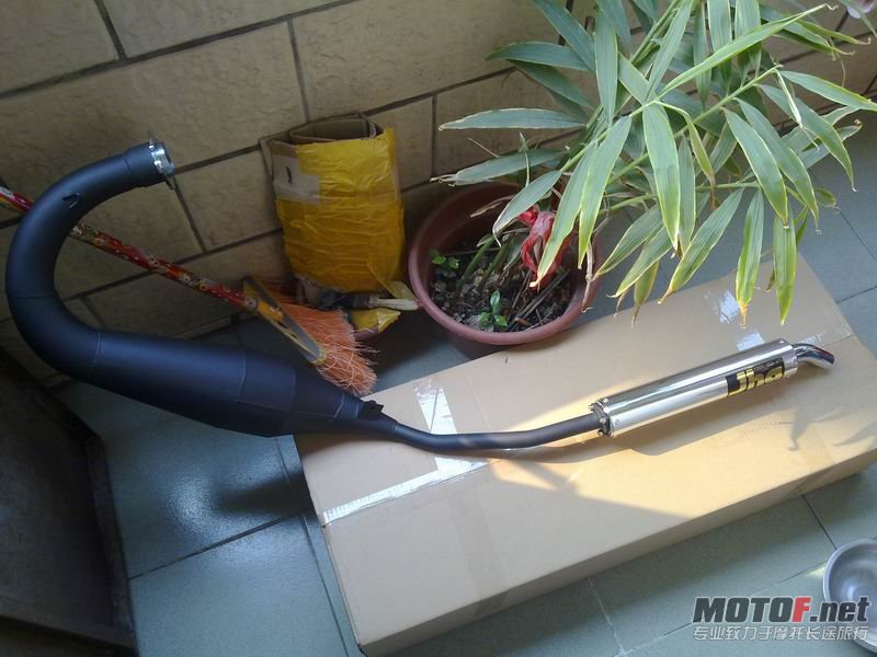 20120328409.jpg