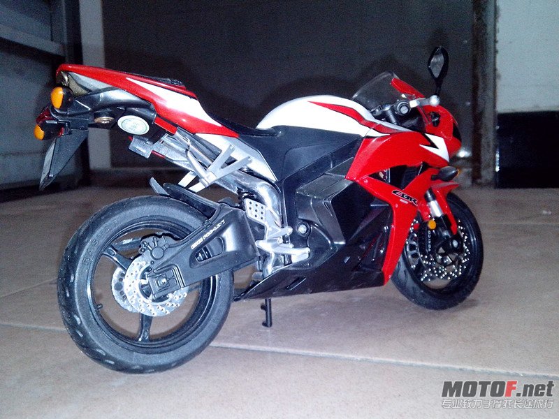 cbr04_副本.jpg