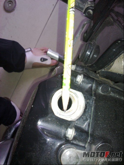 CB400.1.jpg