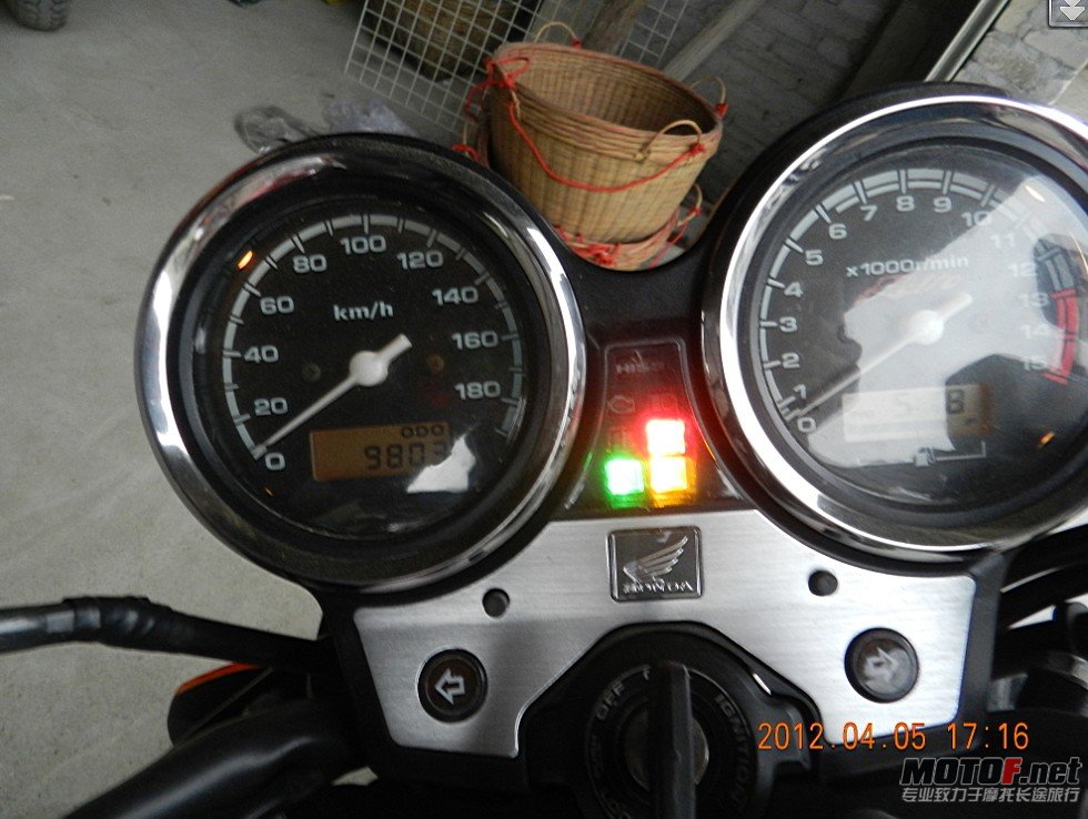QQ截图20120409193842.jpg