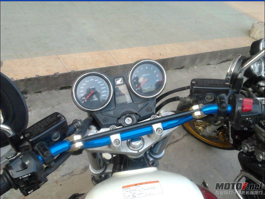 QQ截图20120415001341.jpg