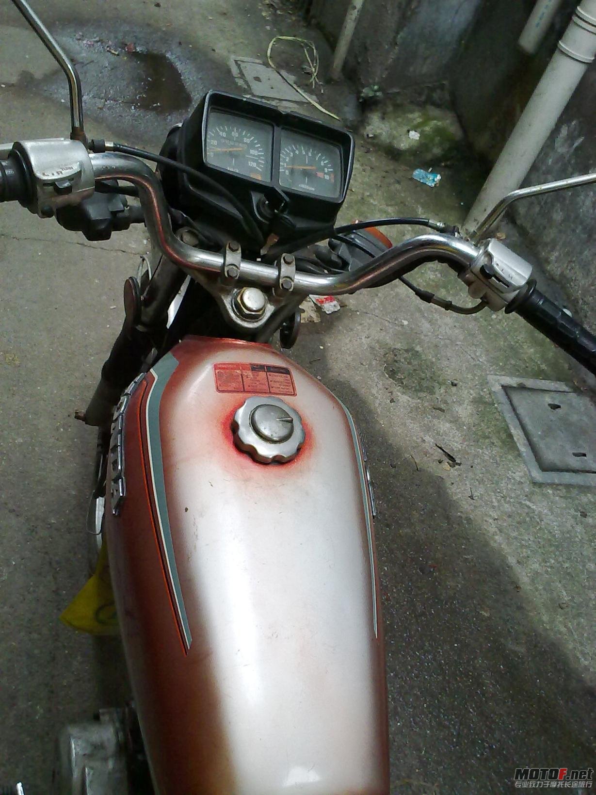 201204155605.jpg