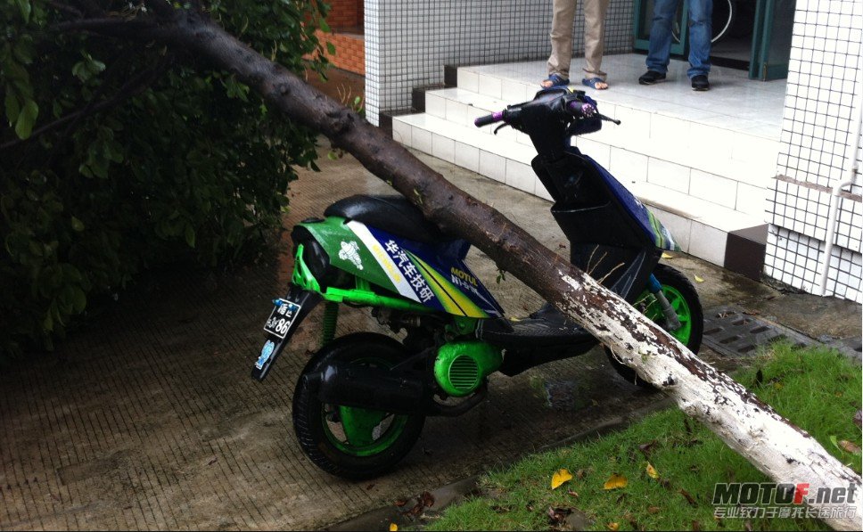 QQ截图20120418214017.jpg