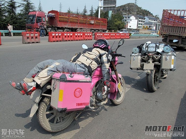 2012032612_a751179a5ee8b79dd86fBfr9aW79L5De[1].jpg