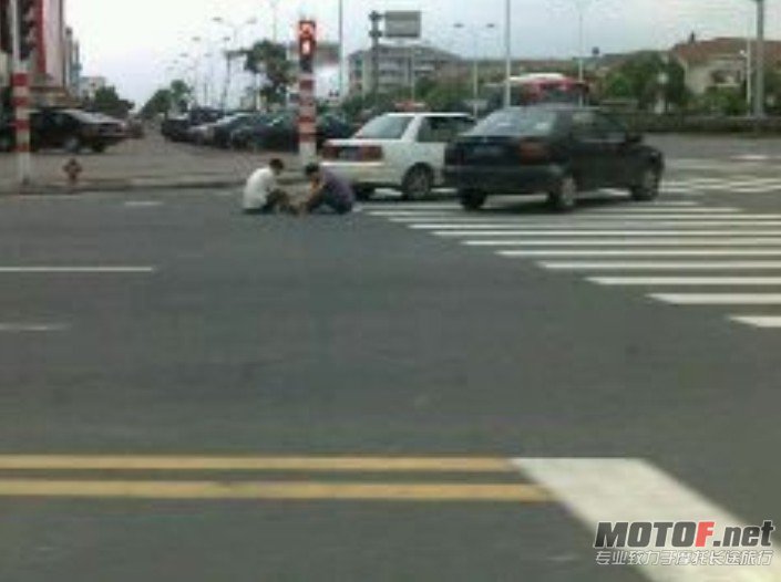 QQ截图20120423233604.jpg