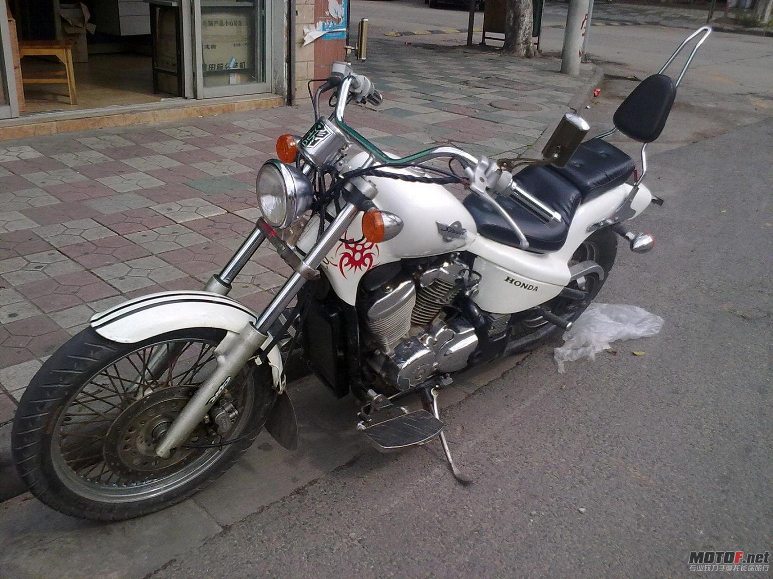 201204305653.jpg