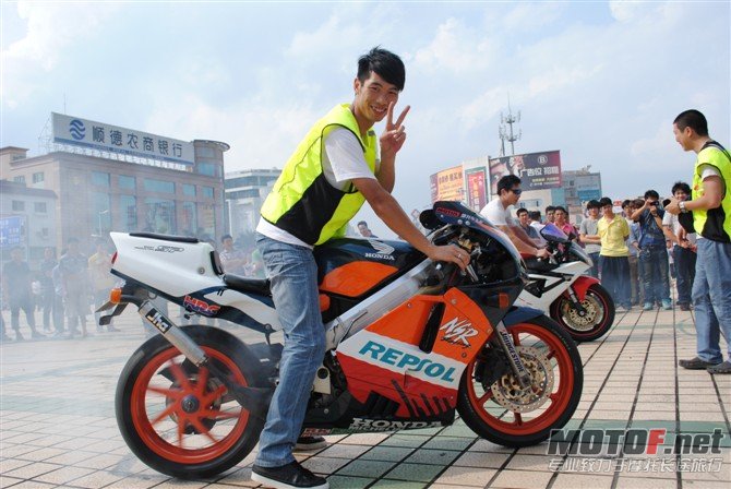 saimen li.jpg