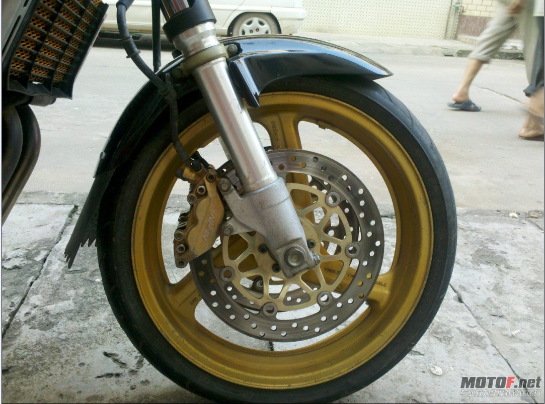 QQ截图20120502210036.jpg