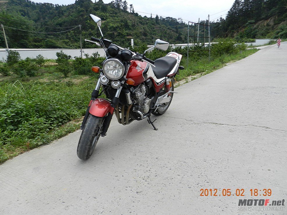 QQ截图20120502232322.jpg