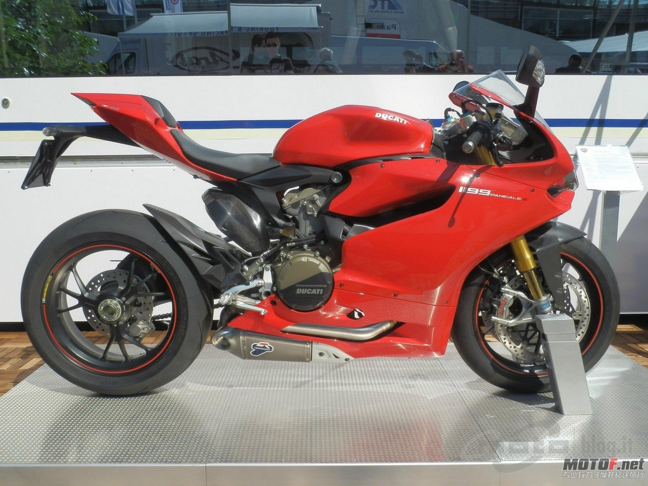 big_accHospitalityDucatiAlthea5.jpg