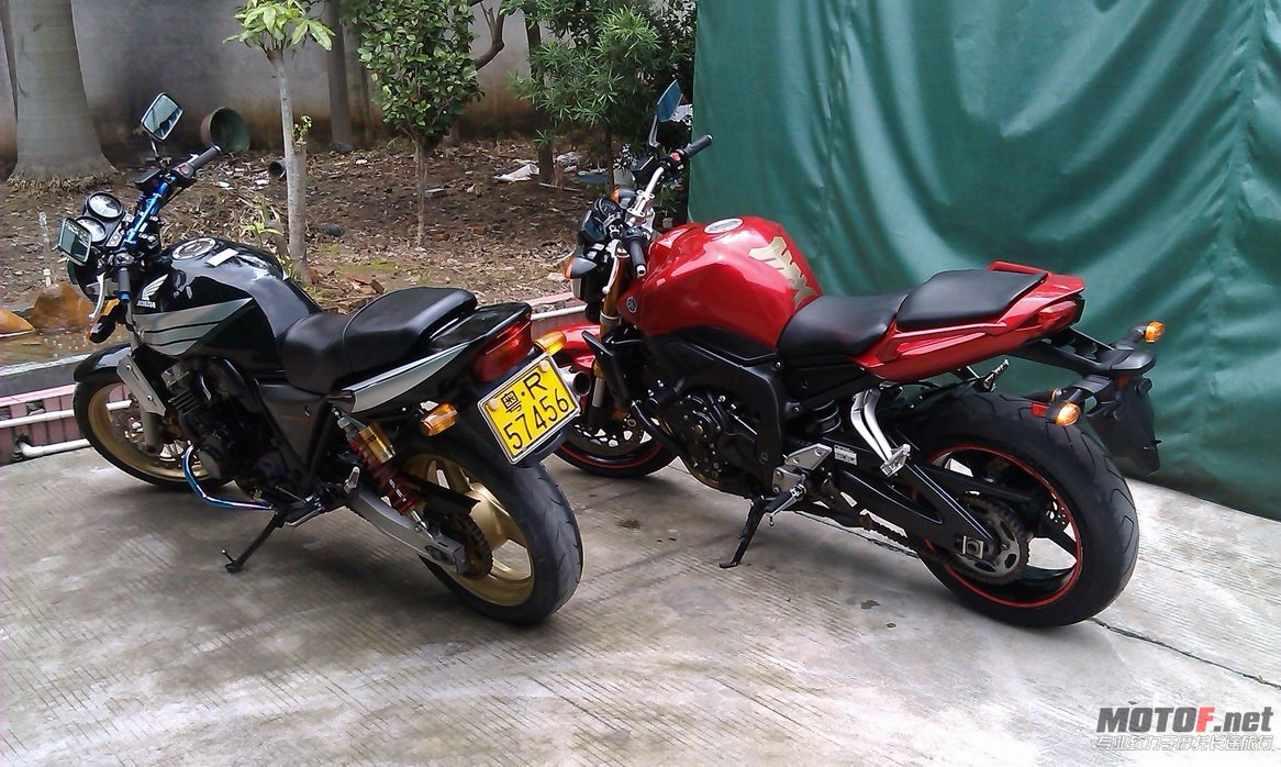 cb400