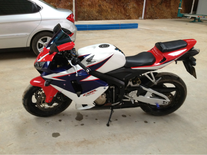 cbr2.jpg