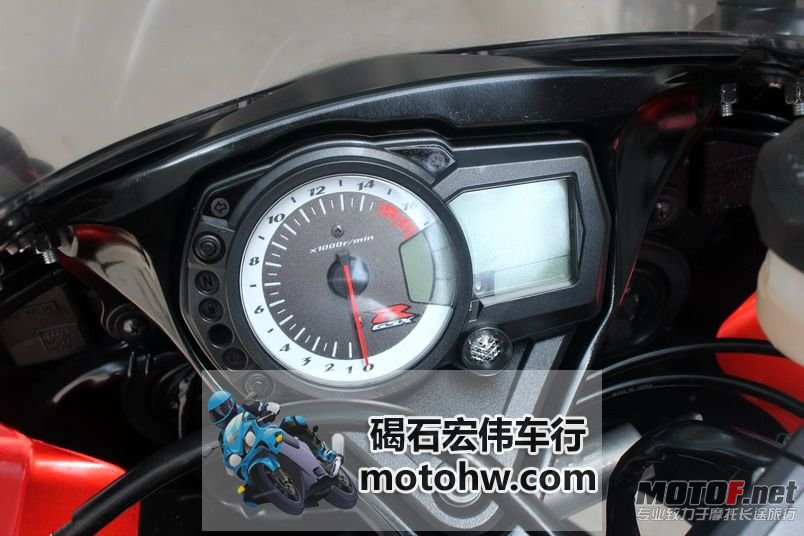 120319111182ac15be6c2f1343.jpg
