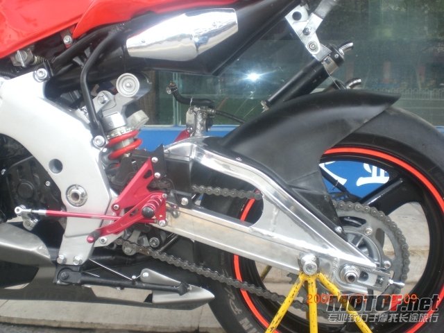 CAEV8ZAB11.jpg