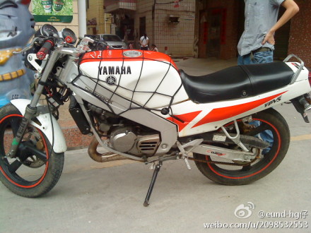7d1510c9jw1ds88oefn08j.jpg