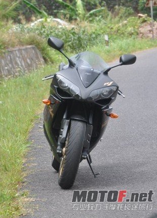 R1.jpg