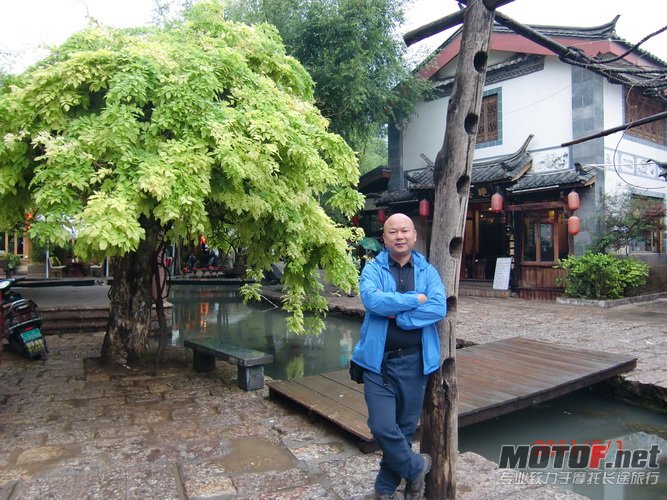 16，古色古香，休闲自在，留恋忘返，一切的烦恼都随流水而远去！_调整大小.JPG