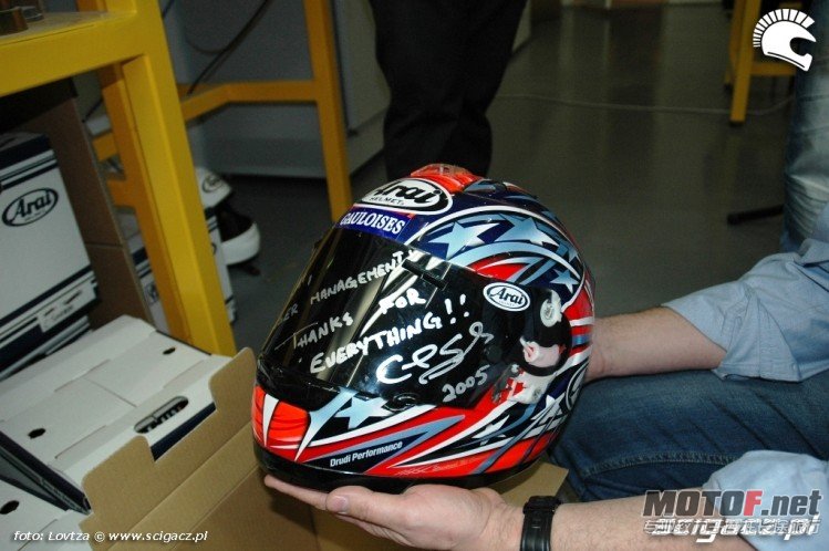 42_Arai_Inspiration_Center_Colin_Edwards.jpg