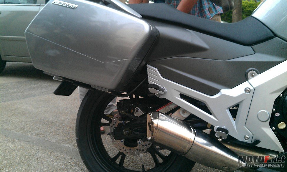 TR650.jpg8.jpg