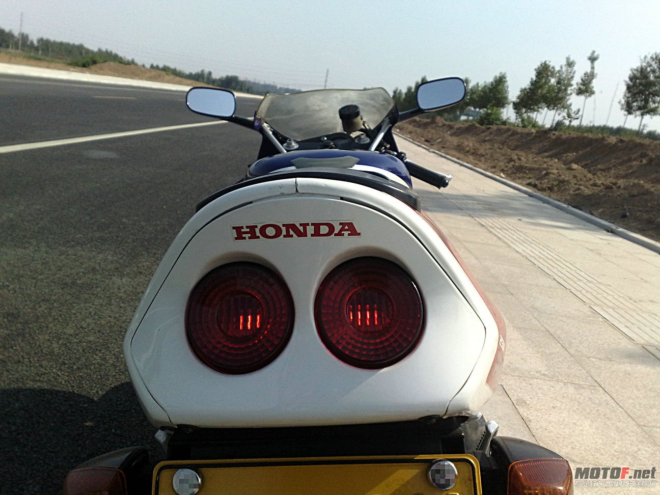 201206161548.jpg