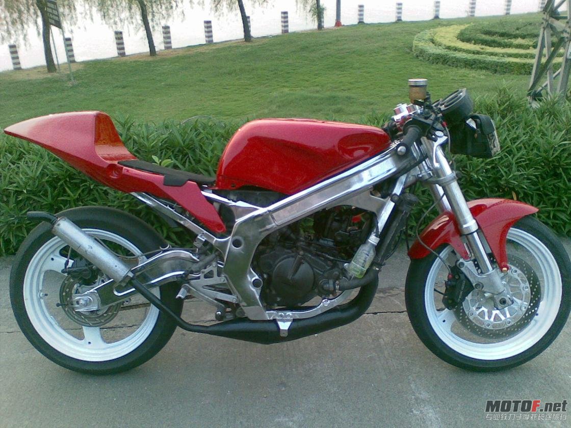 RG125 (9).jpg