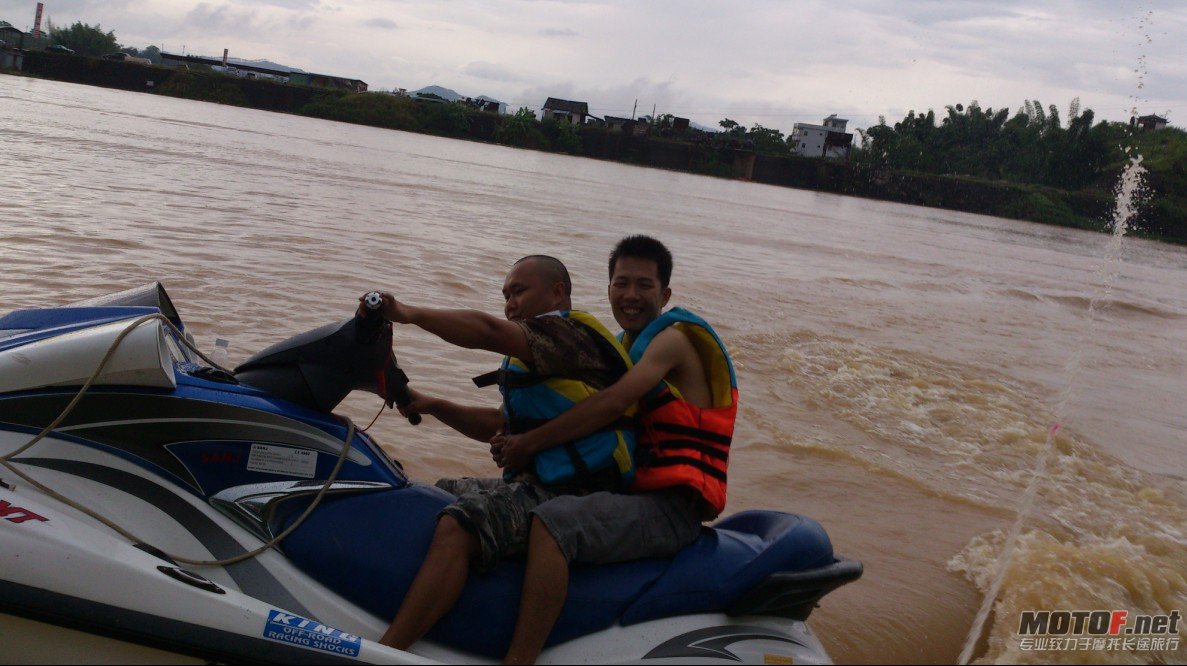 QQ截图20120624163141.jpg