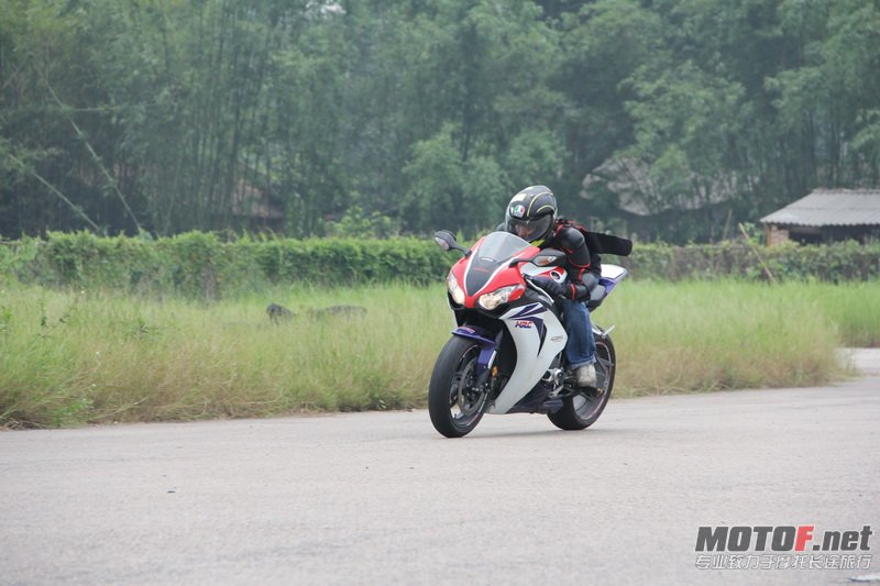IMG_2363_调整大小.JPG