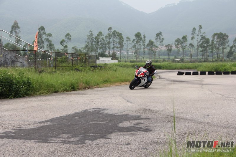 IMG_2379_调整大小.JPG