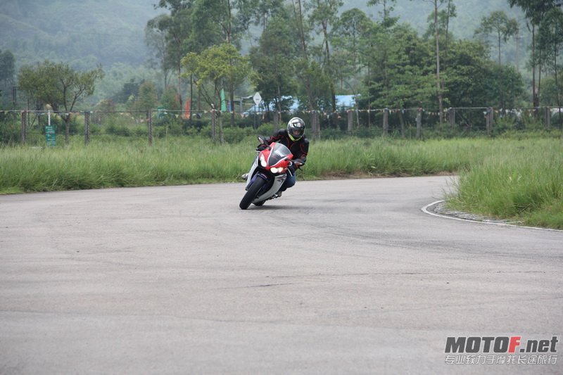 IMG_2383_调整大小.JPG