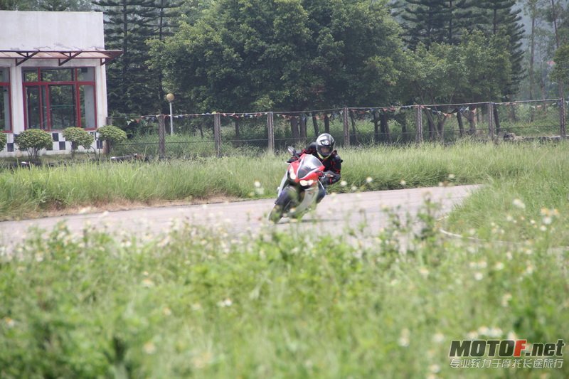 IMG_2401_调整大小.JPG
