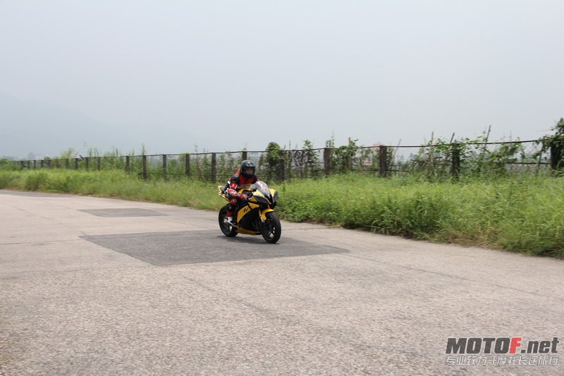 IMG_2423_调整大小.JPG