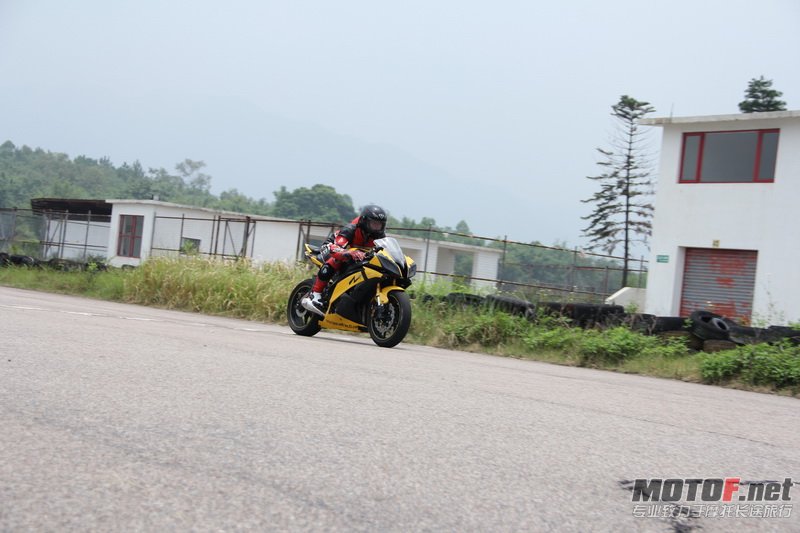 IMG_2445_调整大小.JPG