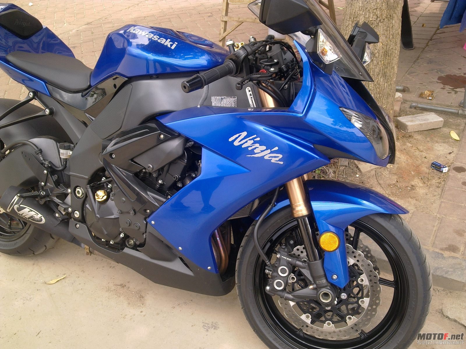 201106071228 [1600x1200].jpg