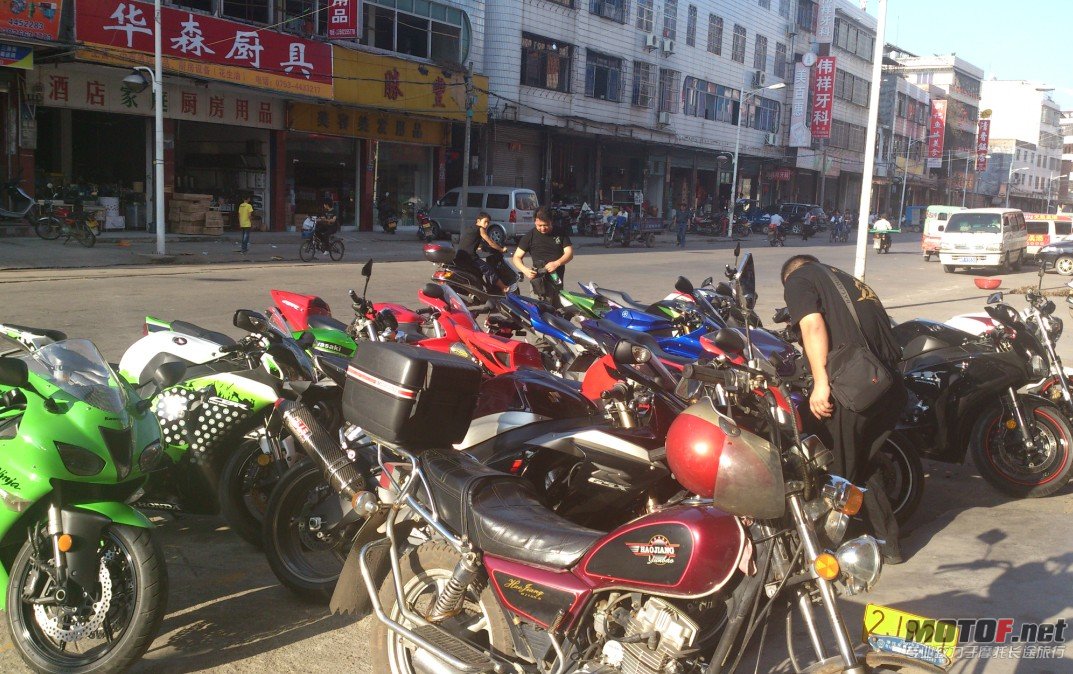 QQ截图20120628235017.jpg