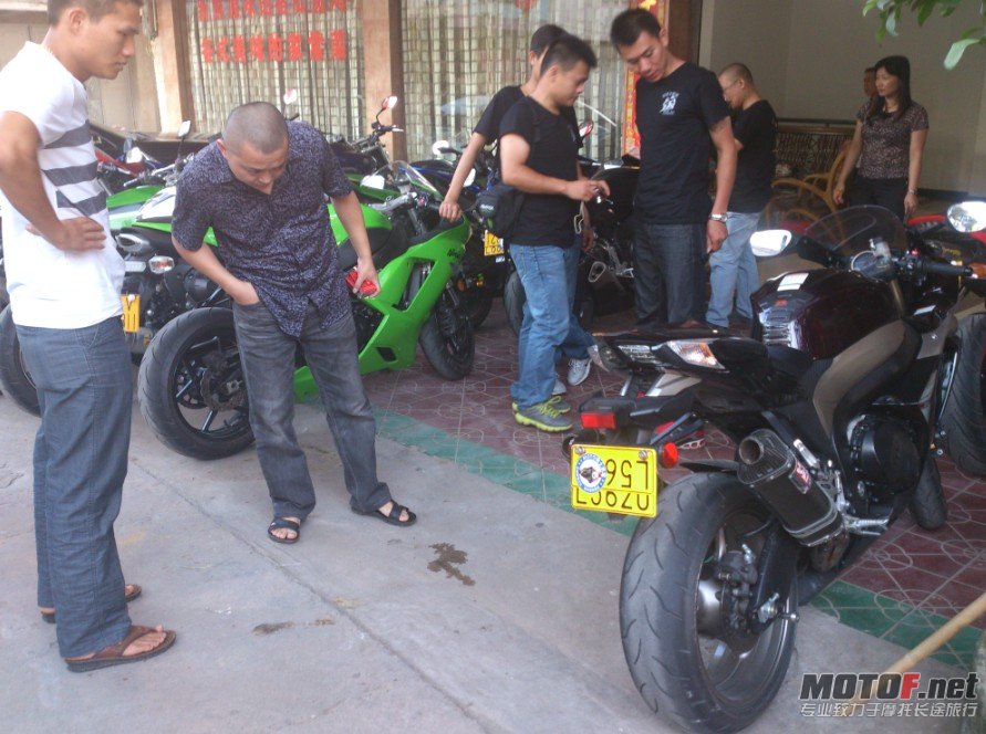 QQ截图20120628235125.jpg