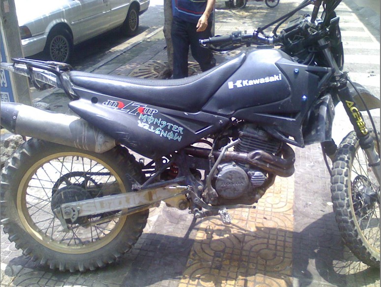 QQ截图20120229235347000.jpg