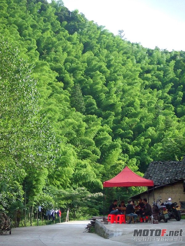 竹山下吹水
