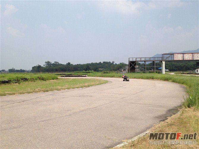 05.jpg