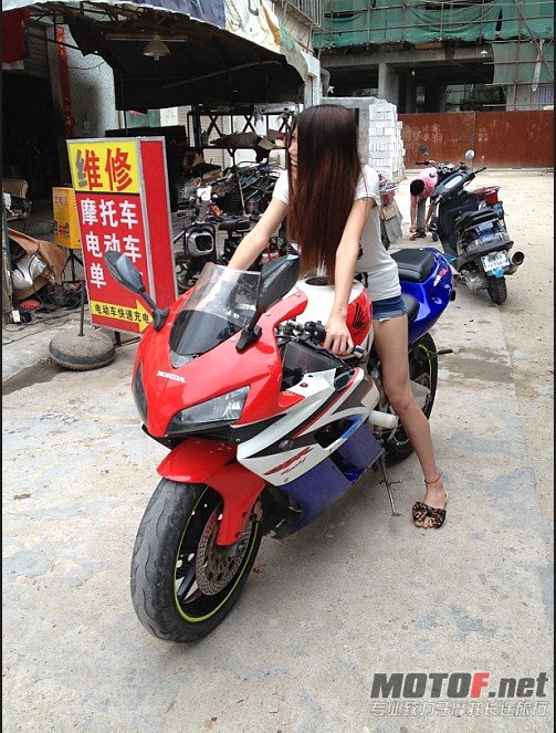 QQ截图20120728011924.jpg