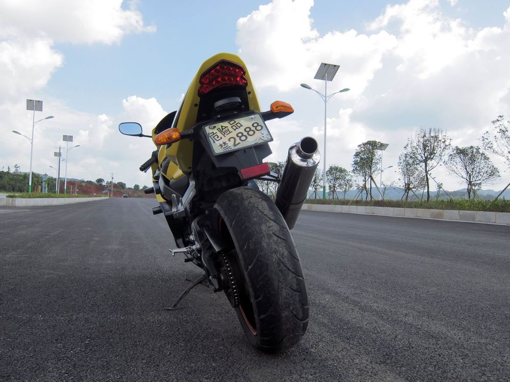 05年 GSX750  中R (3).jpg