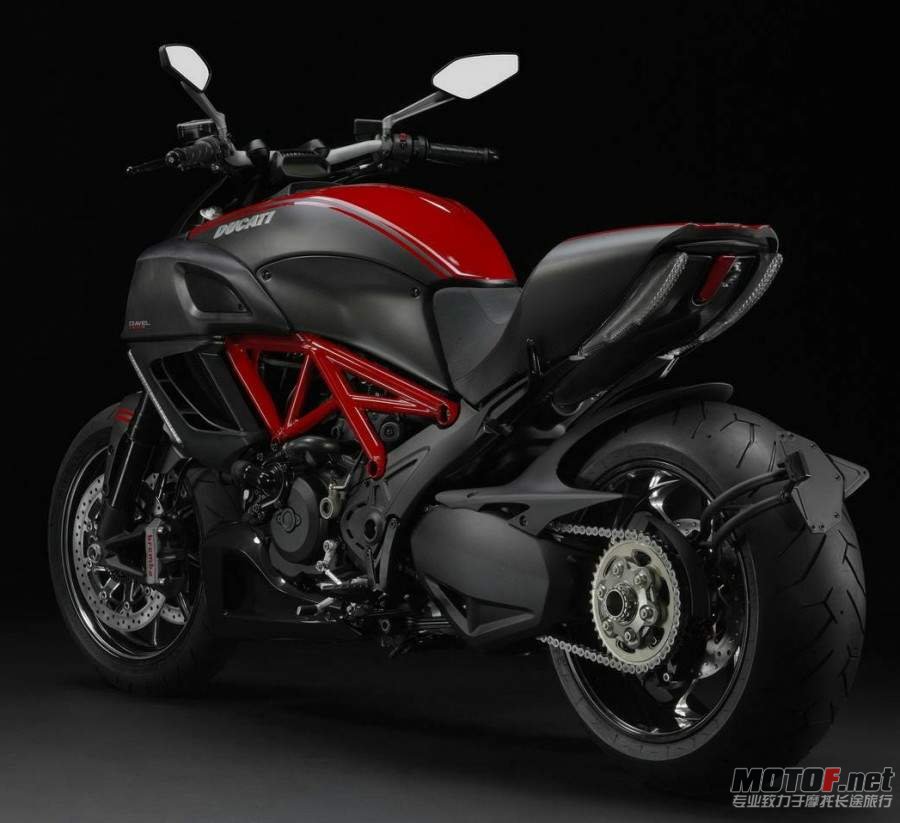 Ducat Diavel 11  5.jpg