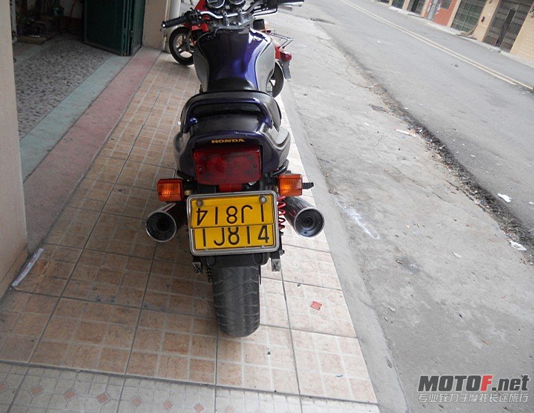 135325982c2119182hcaj2[1].jpg
