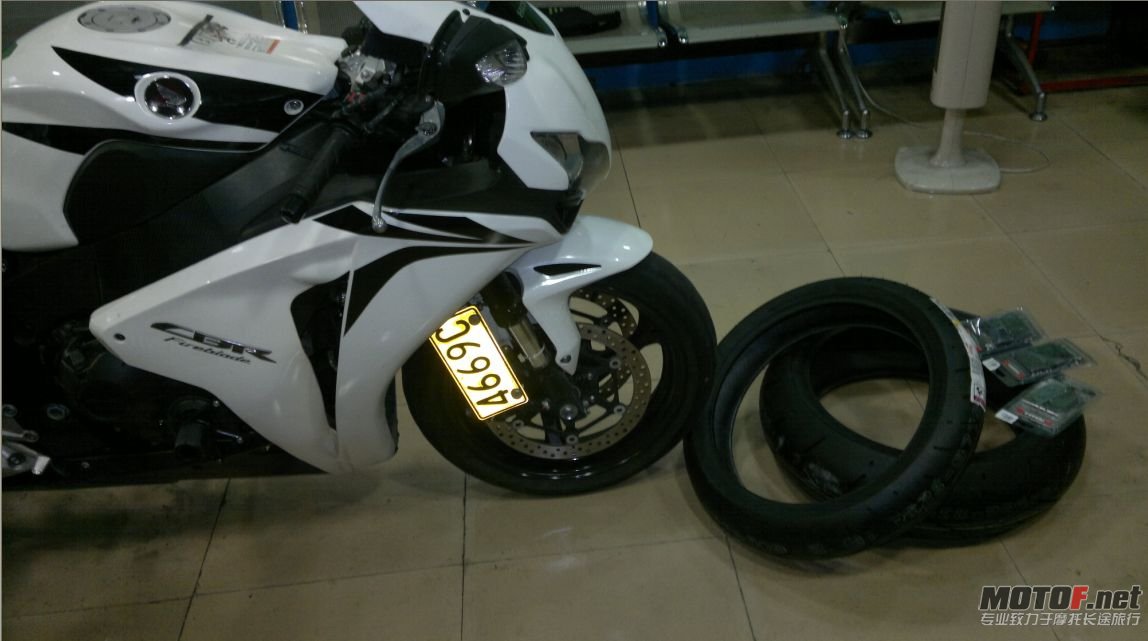 QQ截图20120823201023.jpg