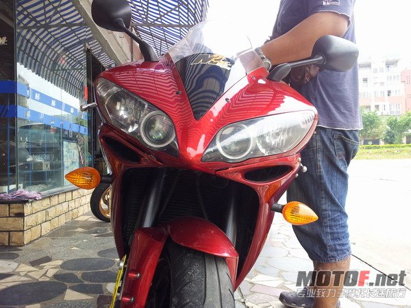 R1