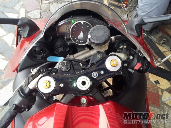 R1
