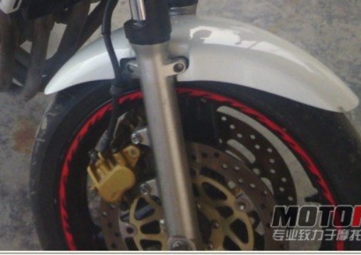 右刹车盘方向？