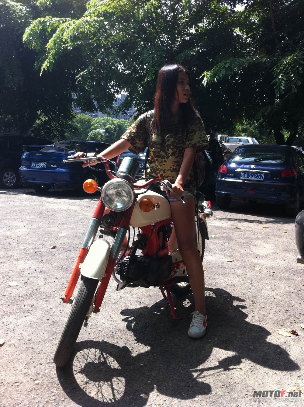 2012082812472490098[1].jpg