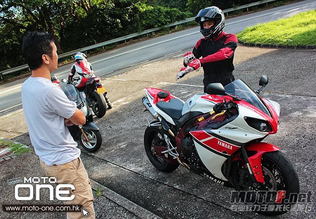 kawasaki_zx-10r_yahama_yzf_R1_21.jpg